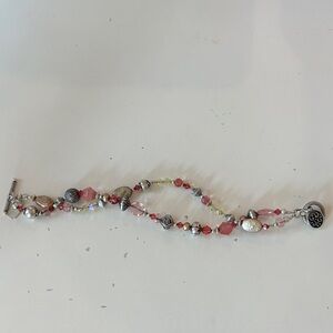 Tres Jolie Elegant Pink and Silver Beaded Bracelet